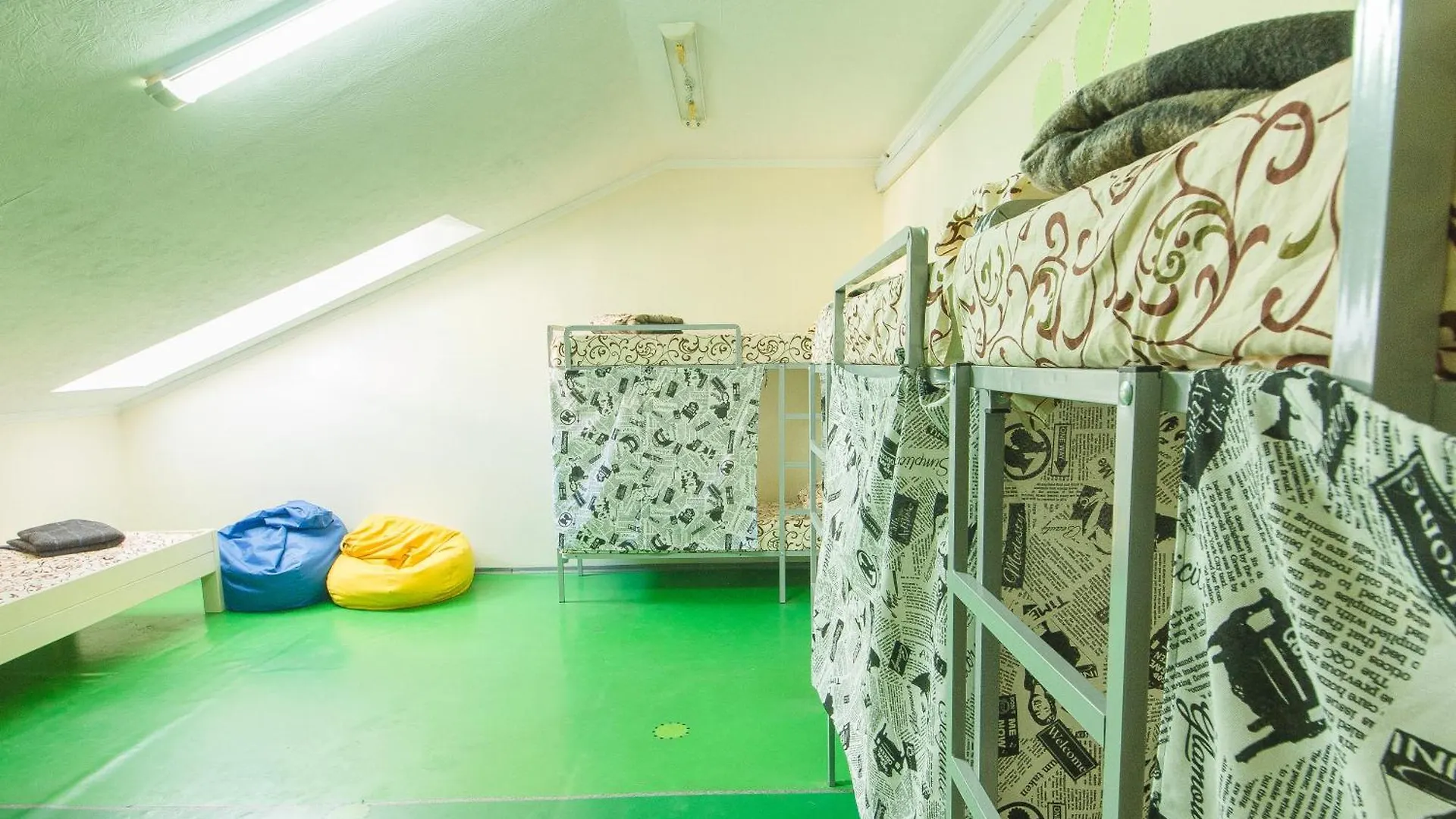 Lucky Hostel На Крещатике Kijów
